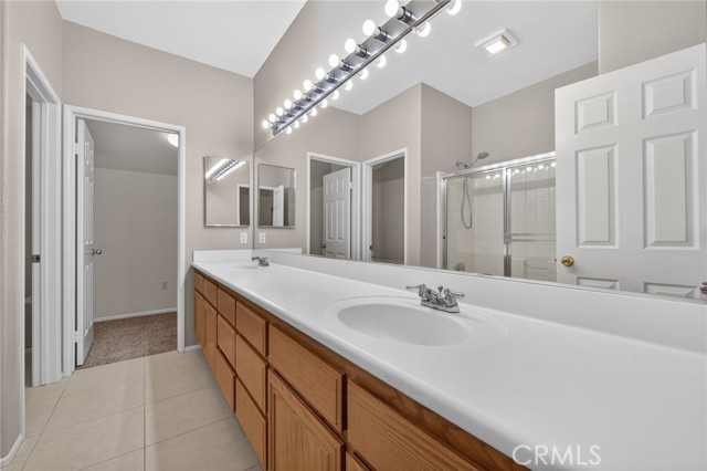 Detail Gallery Image 44 of 58 For 1937 Madera Cir, Corona,  CA 92879 - 4 Beds | 3 Baths