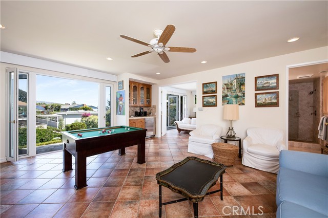 Detail Gallery Image 14 of 56 For 325 Crescent Bay Dr, Laguna Beach,  CA 92651 - 6 Beds | 6 Baths