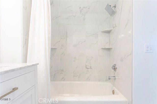 6938 Laurel Canyon Boulevard, North Hollywood CA: https://media.crmls.org/medias/6c0ad79a-53d1-4ce1-90b4-e6eb2bc80bbc.jpg