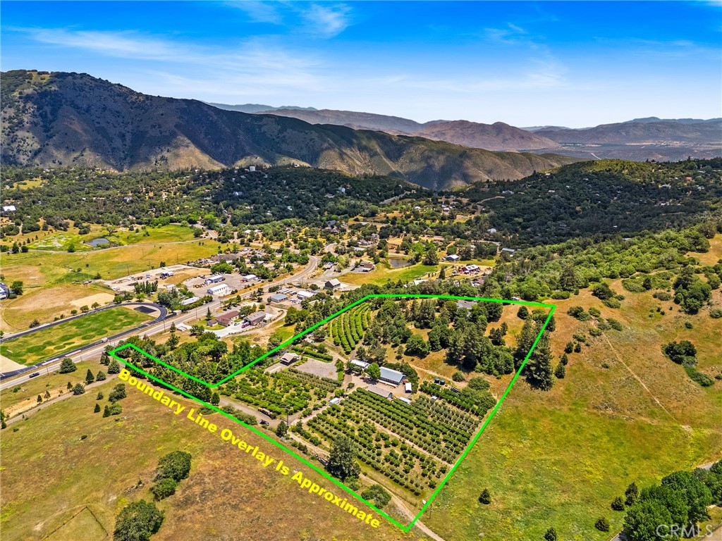 https://media.crmls.org/medias/6c0b6c58-db15-4a6e-ad91-974f4748eb21.jpg?preset=X-Large