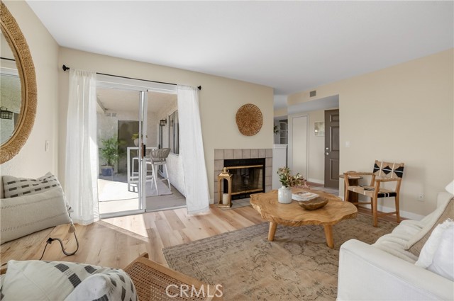 Detail Gallery Image 5 of 47 For 18 Corniche Dr. #B,  Dana Point,  CA 92629 - 1 Beds | 1 Baths