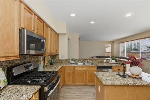 Detail Gallery Image 13 of 35 For 39264 Memory, Murrieta,  CA 92563 - 5 Beds | 3 Baths