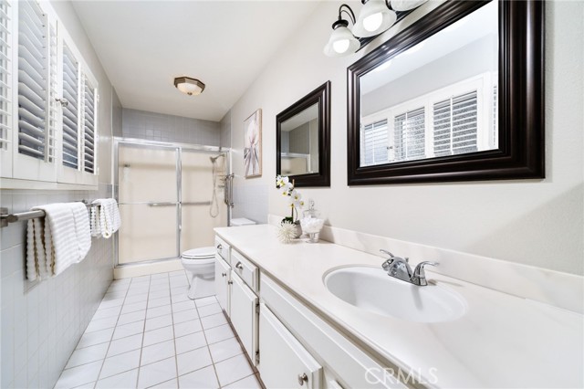 1435 E Dalton Avenue, Glendora CA: https://media.crmls.org/medias/6c0bbc93-608c-44a4-a1ae-ea4d9c5c7856.jpg
