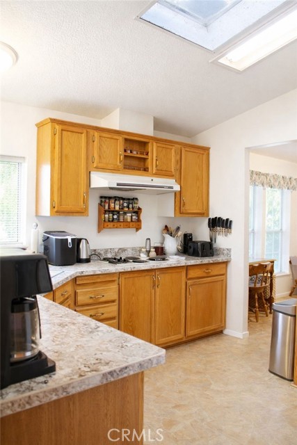 Detail Gallery Image 4 of 17 For 2050 Springfield #101,  Chico,  CA 95928 - 2 Beds | 2 Baths