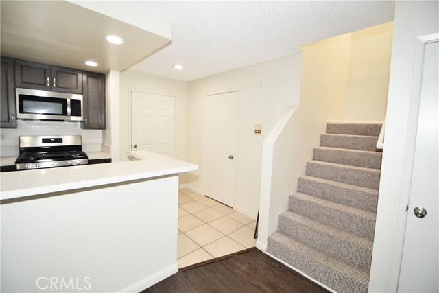 11852 Washington Place, Los Angeles CA: https://media.crmls.org/medias/6c0c9fb1-e495-4aac-8cbc-257c1e0c820c.jpg