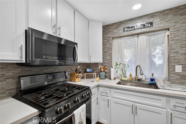 Detail Gallery Image 8 of 33 For 7306 Quill Dr #172,  Downey,  CA 90242 - 2 Beds | 2 Baths
