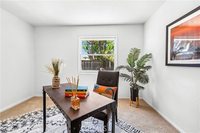 16271 Fairway Lane, Huntington Beach CA: https://media.crmls.org/medias/6c0d6464-628d-4f00-887a-b82e0fc9e2d9.jpg