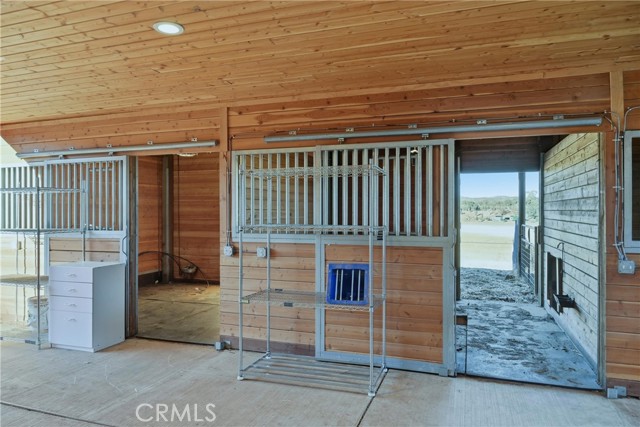 Image 27 of 42 For 17205 Black Oak Hill