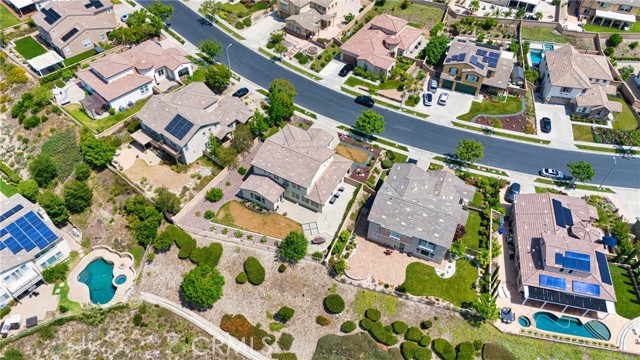 12729 Indian Ocean Drive, Etiwanda CA: https://media.crmls.org/medias/6c0f3fde-d8be-405a-a6db-9a3bde94eebc.jpg