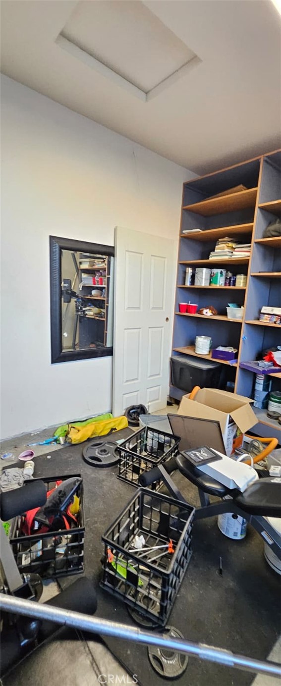 Detail Gallery Image 14 of 15 For 12909 Pearblossom St, Hesperia,  CA 92344 - 5 Beds | 2/1 Baths