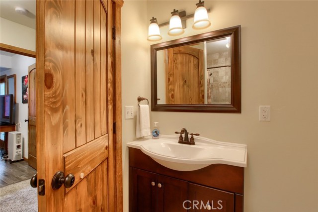Detail Gallery Image 22 of 40 For 2576 Chilnualna Ln, Yosemite,  CA 95389 - 3 Beds | 2 Baths