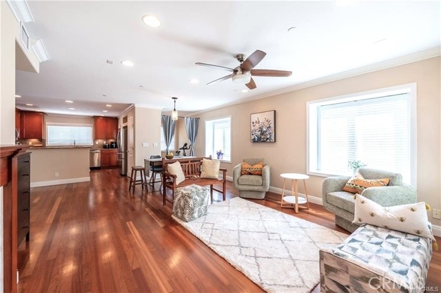 1202 Tennyson, Manhattan Beach CA: https://media.crmls.org/medias/6c107847-b849-4575-937f-759439318d56.jpg