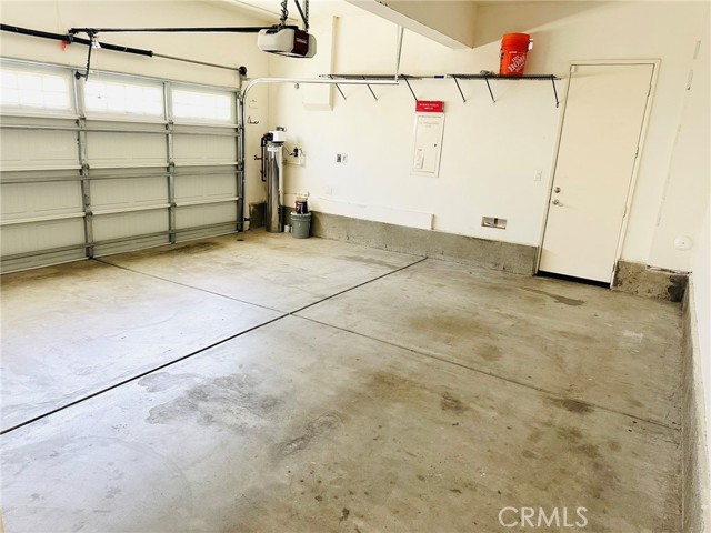 Detail Gallery Image 38 of 41 For 26035 Newport Ave, Loma Linda,  CA 92354 - 4 Beds | 3/1 Baths
