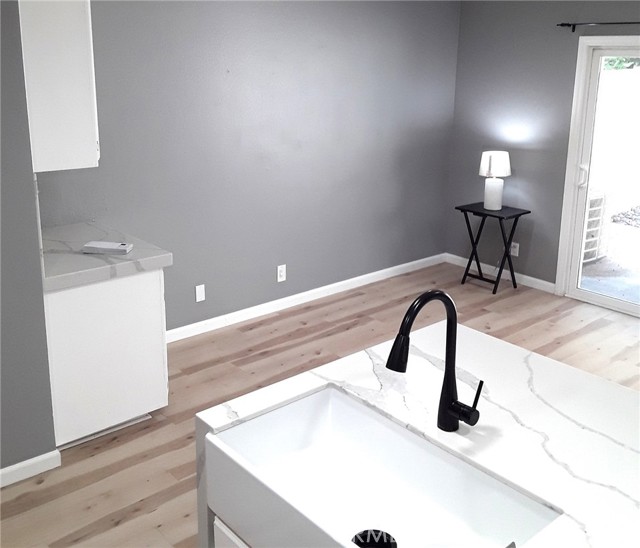 Detail Gallery Image 6 of 41 For 195 Gazania Ct #34,  Thousand Oaks,  CA 91362 - 1 Beds | 1/1 Baths