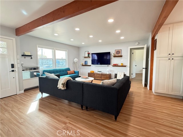 Detail Gallery Image 11 of 25 For 115 W Valencia Ave #B,  Anaheim,  CA 92805 - 2 Beds | 1 Baths