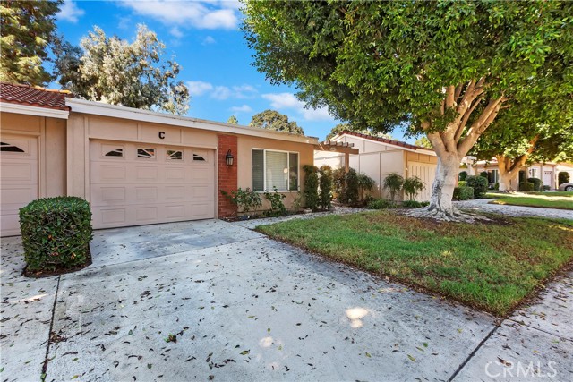 3320 Via Carrizo, Laguna Woods CA: https://media.crmls.org/medias/6c112c98-82dd-4d4d-87a4-cac683fbfb13.jpg