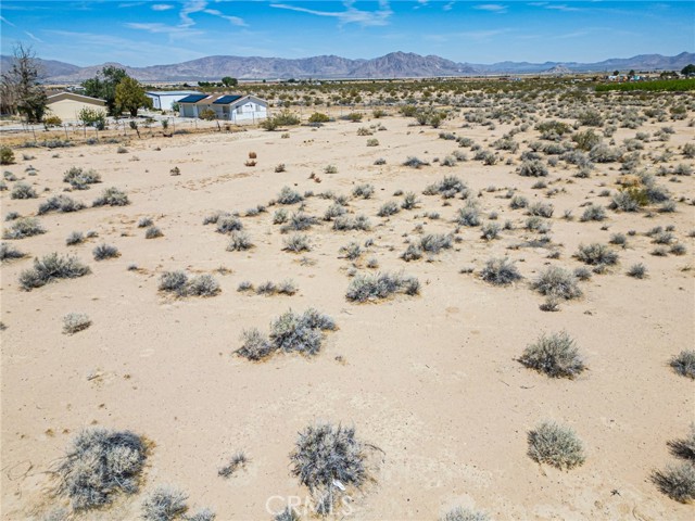 34700 Rabbit Springs Road, Lucerne Valley CA: https://media.crmls.org/medias/6c11e809-b066-41f4-ad3e-cbb9d679d373.jpg