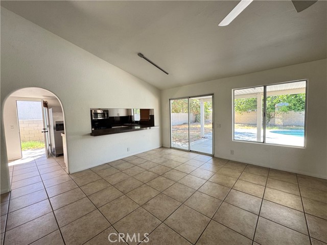 68305 Encinitas Road, Cathedral City CA: https://media.crmls.org/medias/6c12433a-fe0d-43de-a903-66e447db3936.jpg