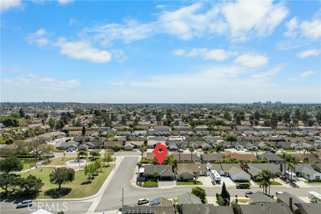 Detail Gallery Image 31 of 42 For 9662 Woodlawn Dr, Huntington Beach,  CA 92646 - 3 Beds | 2 Baths