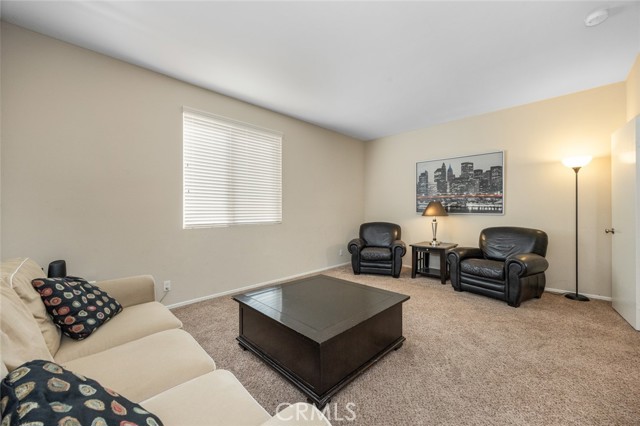 Detail Gallery Image 10 of 54 For 8847 Flintridge Ln, Corona,  CA 92883 - 3 Beds | 2/1 Baths