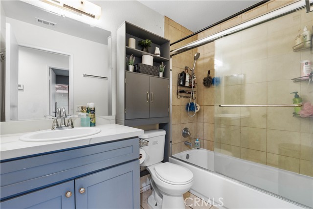 Detail Gallery Image 16 of 28 For 554 W Mariposa, Rialto,  CA 92376 - 4 Beds | 2 Baths