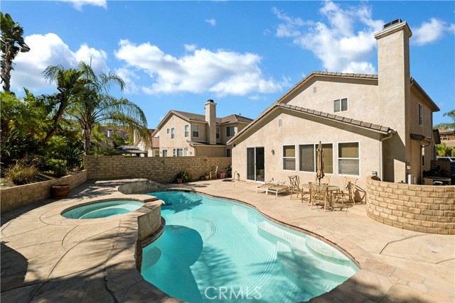 Detail Gallery Image 4 of 29 For 28374 Stansfield Ln, Saugus,  CA 91350 - 3 Beds | 3 Baths