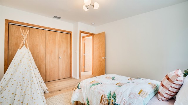 Image 45 of 75 For 854 Avenue 37