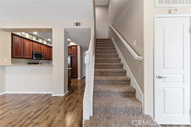7725 Hess Place, Rancho Cucamonga CA: https://media.crmls.org/medias/6c15c750-458c-4b13-b81b-4bfb059d541a.jpg