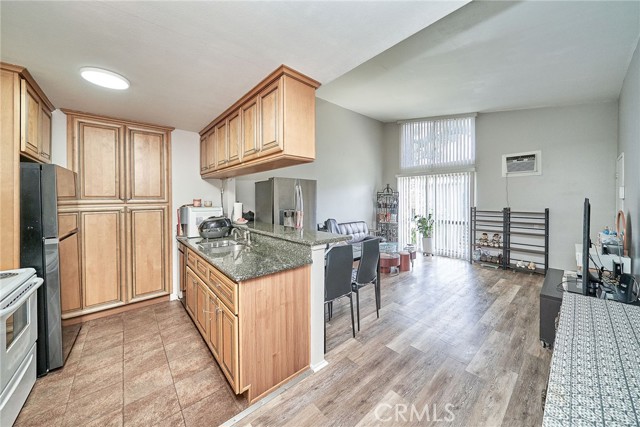 832 Coriander Drive, Torrance CA: https://media.crmls.org/medias/6c15d3f0-da01-4262-90b8-443ea36867c0.jpg