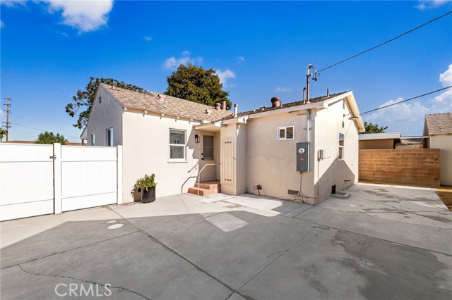 Image 43 of 47 For 2155 Euclid Avenue