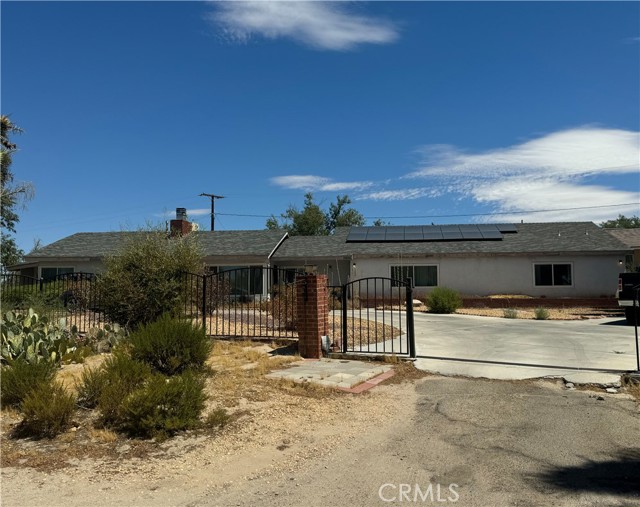 Detail Gallery Image 1 of 1 For 15609 Pohez Rd, Apple Valley,  CA 92307 - 4 Beds | 3 Baths