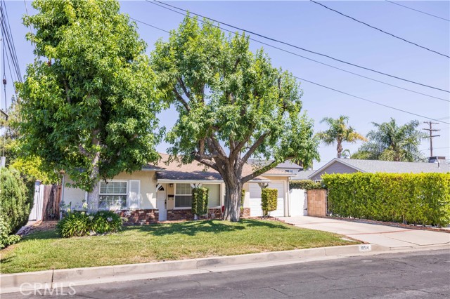 10514 Aldea Avenue, Granada Hills CA: https://media.crmls.org/medias/6c183213-808e-4911-9c75-e1e0efab6306.jpg