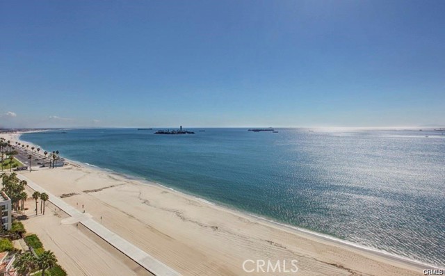 1750 E Ocean Boulevard, Long Beach CA: https://media.crmls.org/medias/6c1908a9-8635-4482-8f03-0d0d23738d55.jpg