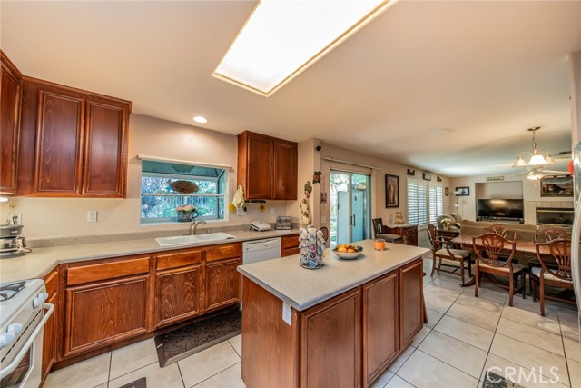 Detail Gallery Image 28 of 59 For 838 Classic Ave, Beaumont,  CA 92223 - 4 Beds | 3 Baths