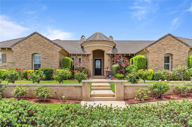 1180 Cleveland Way, Corona CA: https://media.crmls.org/medias/6c194da2-2364-4f5a-a221-d2b78854be3c.jpg