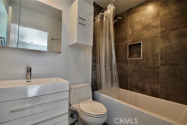26848 Fond Du Lac Rd, Rancho Palos Verdes CA: https://media.crmls.org/medias/6c1a3a7a-fbda-4130-ae20-b05490f9d986.jpg
