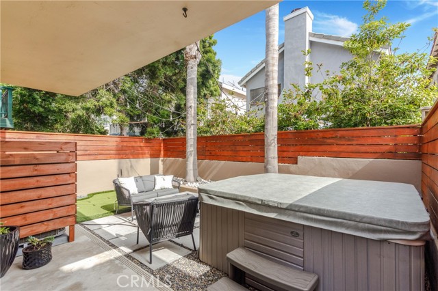 1733 SPRECKELS Lane, Redondo Beach, California 90278, 3 Bedrooms Bedrooms, ,2 BathroomsBathrooms,Residential,Sold,SPRECKELS,OC22109652
