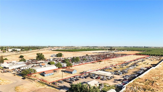 1250 E Childs Avenue, Merced CA: https://media.crmls.org/medias/6c1b57de-9588-42c6-9165-e95e78c21c7b.jpg