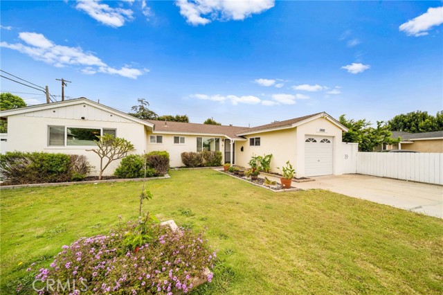 11692 Poes Street, Anaheim CA: https://media.crmls.org/medias/6c1c60c5-e827-490e-af4b-591f8c221c2c.jpg
