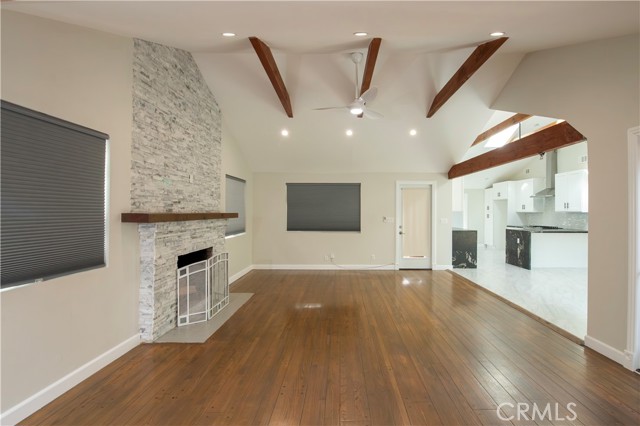 Detail Gallery Image 19 of 57 For 7447 Enfield, Reseda,  CA 91335 - 3 Beds | 2 Baths