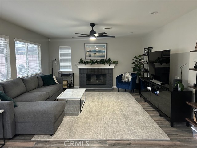 Detail Gallery Image 15 of 18 For 3324 Big Dipper Cir, Corona,  CA 92882 - 5 Beds | 4 Baths