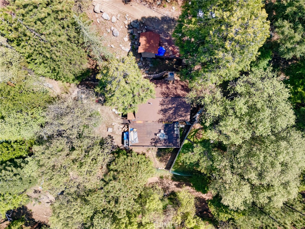 https://media.crmls.org/medias/6c1d689d-f480-45c8-a576-e68d06b14e19.jpg?preset=X-Large