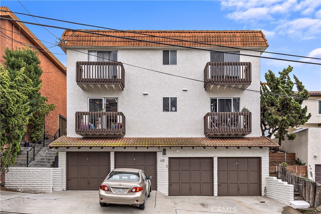 112 E Avenida San Gabriel #3