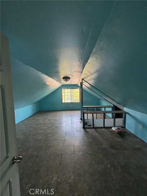 127 E Avenue 45, Los Angeles CA: https://media.crmls.org/medias/6c1f38fb-7a7a-4fd1-b687-04a08101096e.jpg