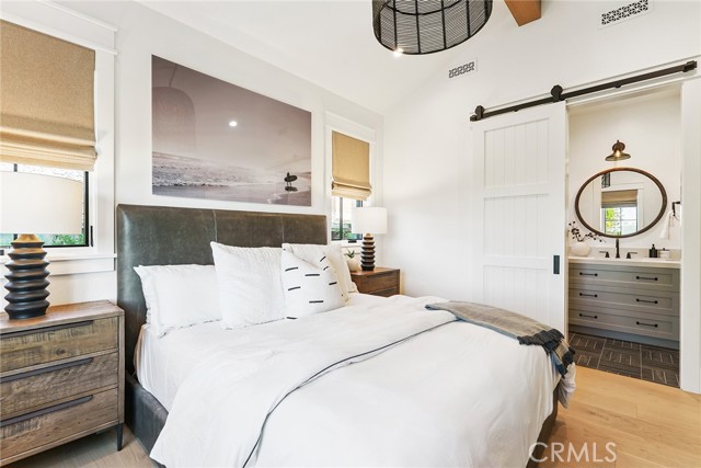 2001 Port Ramsgate Place, Newport Beach CA: https://media.crmls.org/medias/6c1f7ff8-4c8c-4368-b18e-44f4d3530229.jpg