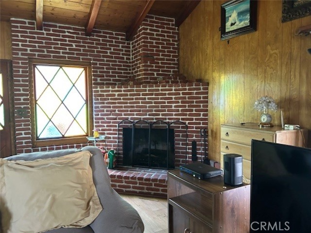 Detail Gallery Image 13 of 28 For 14125 Burton, Panorama City,  CA 91402 - 3 Beds | 2 Baths