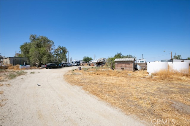 Detail Gallery Image 10 of 28 For 9037 E Avenue, Lancaster,  CA 93535 - 4 Beds | 3 Baths