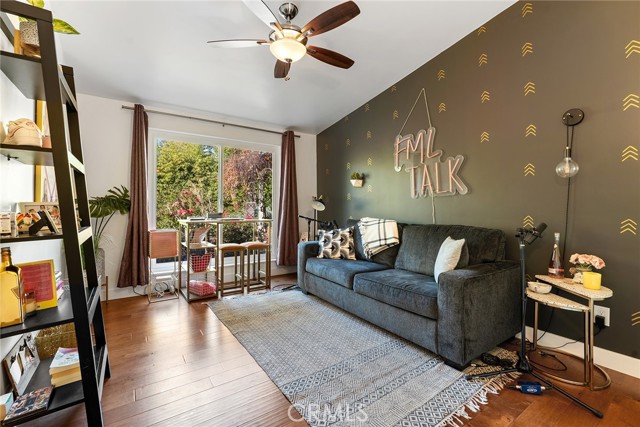 Detail Gallery Image 31 of 56 For 4835 Almidor Ave, Woodland Hills,  CA 91364 - 5 Beds | 3 Baths