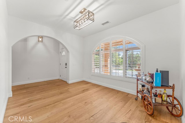 Image 13 of 51 For 2189 Myers Street