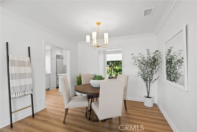 340 Broadway, Costa Mesa CA: https://media.crmls.org/medias/6c2398ba-6b2a-4544-b6c7-6b3f7ced3017.jpg